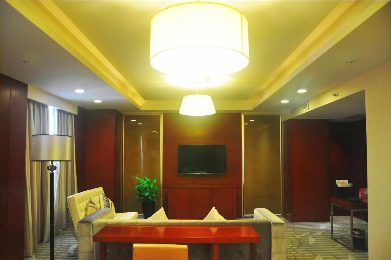 Holiday Inn Yinchuan International Trade Centre, An Ihg Hotel Exteriör bild