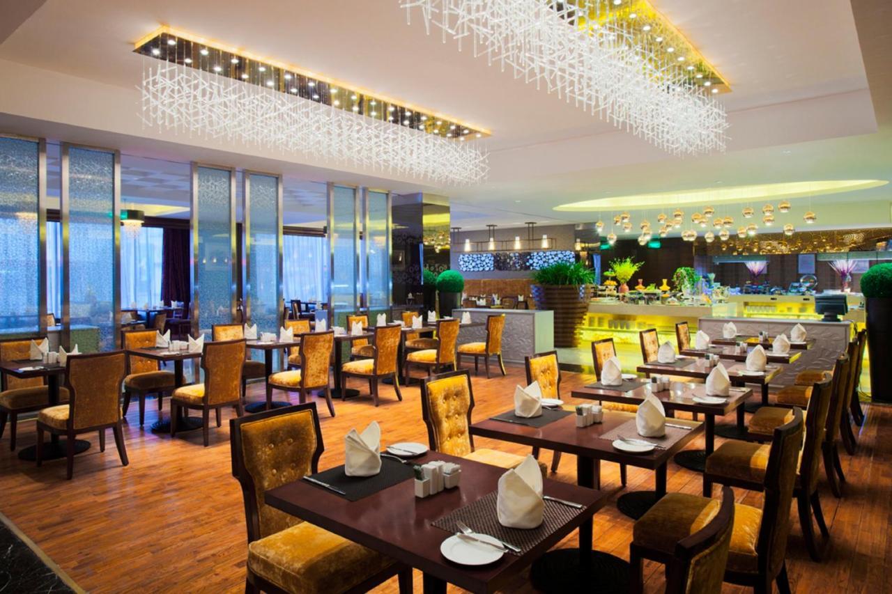 Holiday Inn Yinchuan International Trade Centre, An Ihg Hotel Exteriör bild