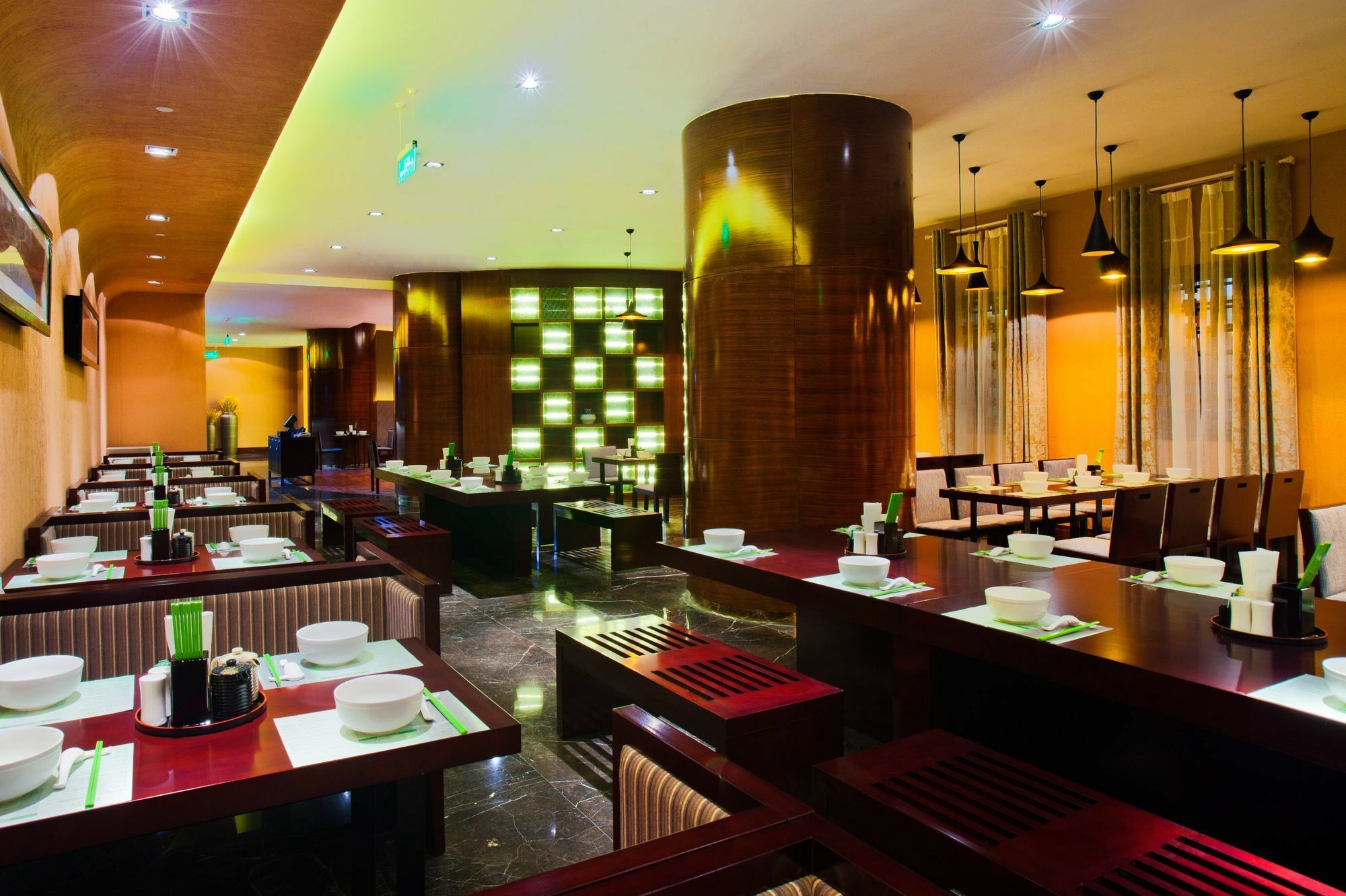 Holiday Inn Yinchuan International Trade Centre, An Ihg Hotel Restaurang bild